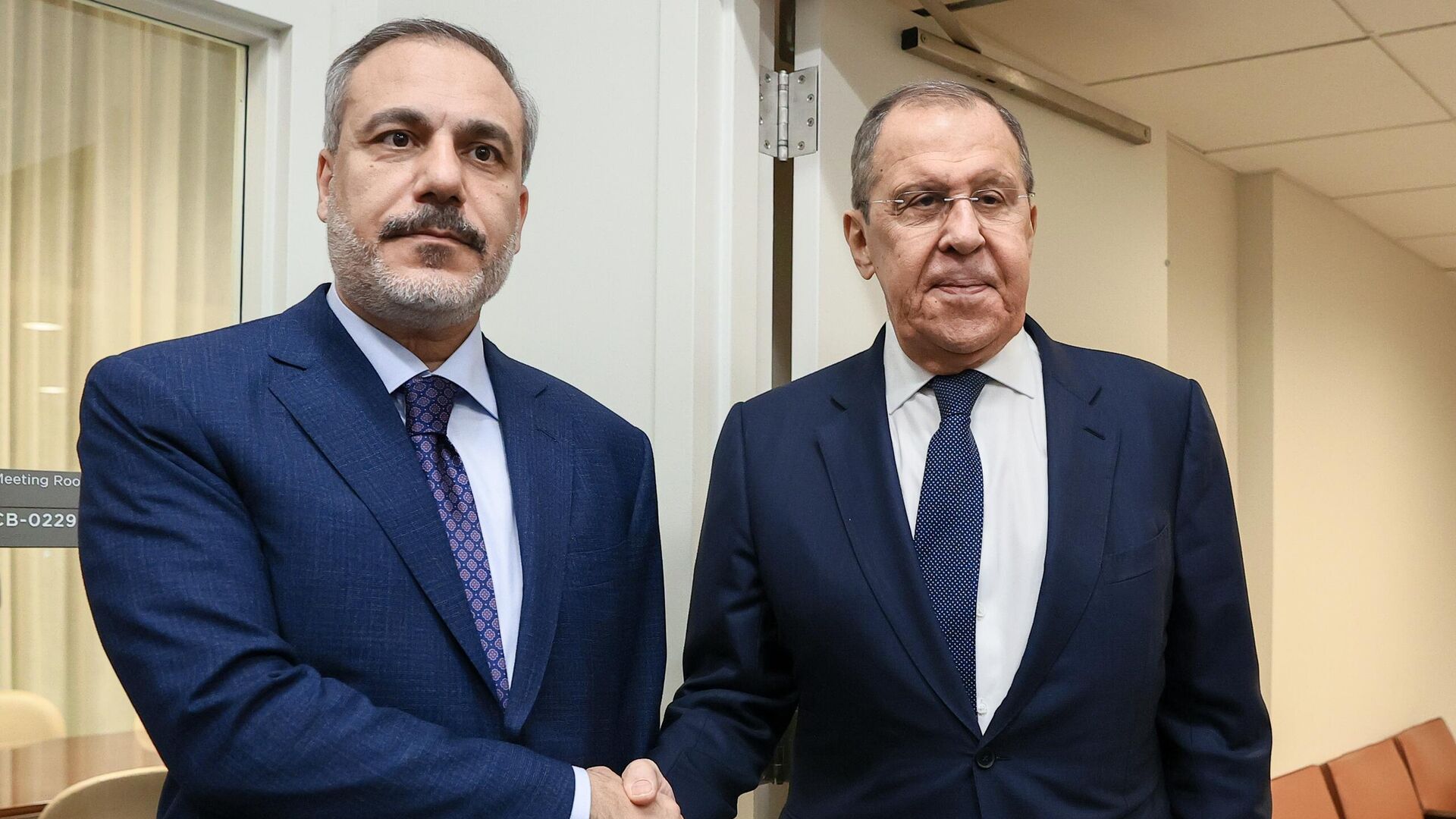 Лавров и Фидан обсудили ситуацию на Южном Кавказе и сотрудничество в формате 