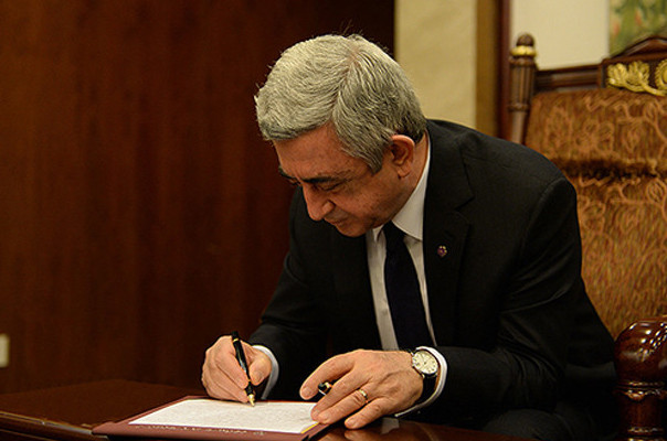 Սերժ Սարգսյանը ստորագրել է «ԵԱՏՄ մաքսային օրենսգրքի մասին» պայմանագիրը վավերացնելու օրենքը