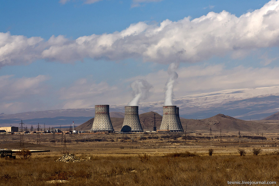 «Русатом Сервис» завершило доставку первого из двух турбогенераторов для Армянской АЭС