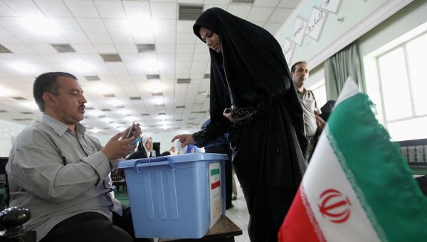 Кандидаты в президенты Ирана обвиняют друг друга в