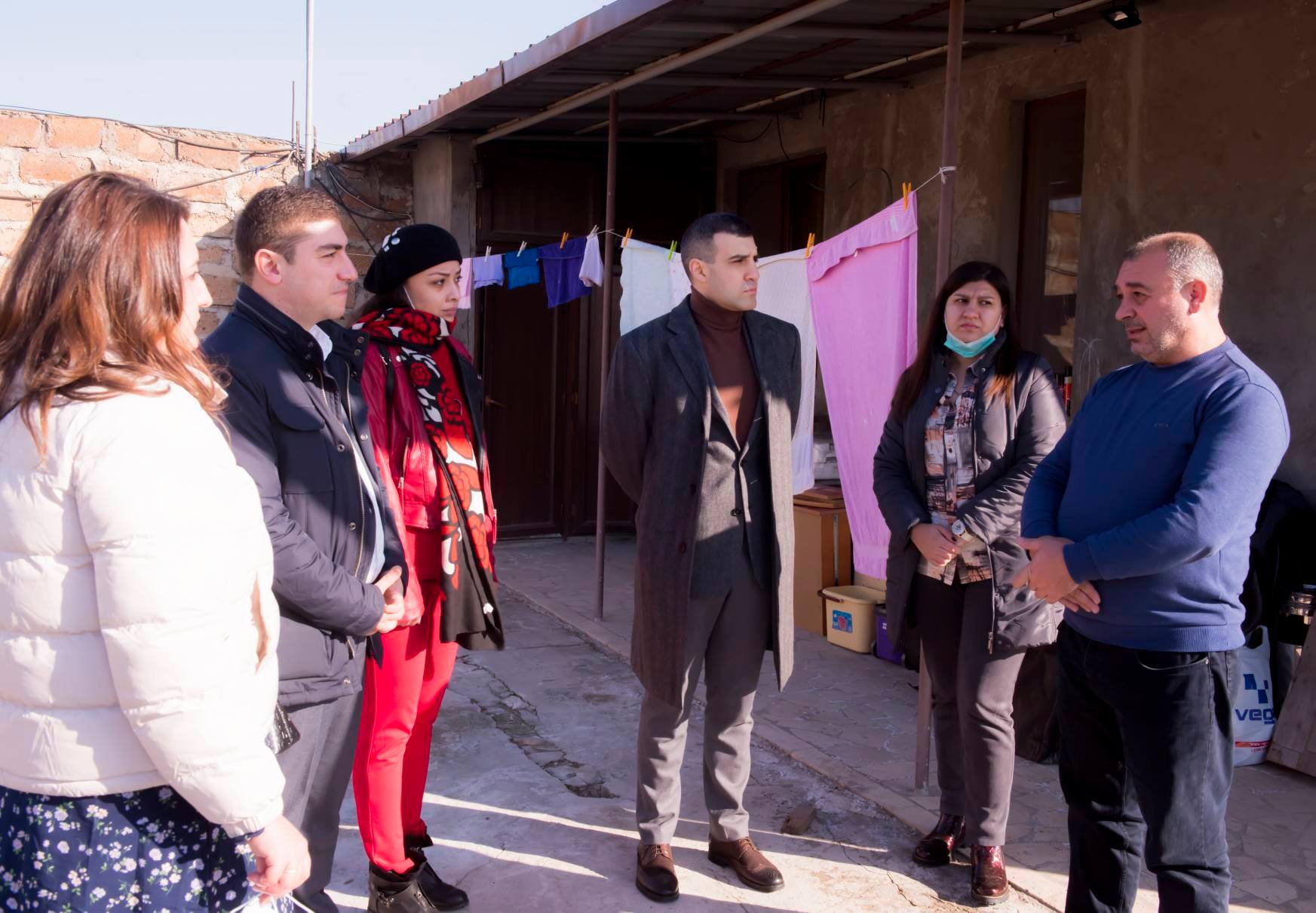 Արցախցիները Հայաստանում աջակցության կարիք ունեն. ՀԱՍԱԿ-ը հանդիպեց փախստական ընտանիքների