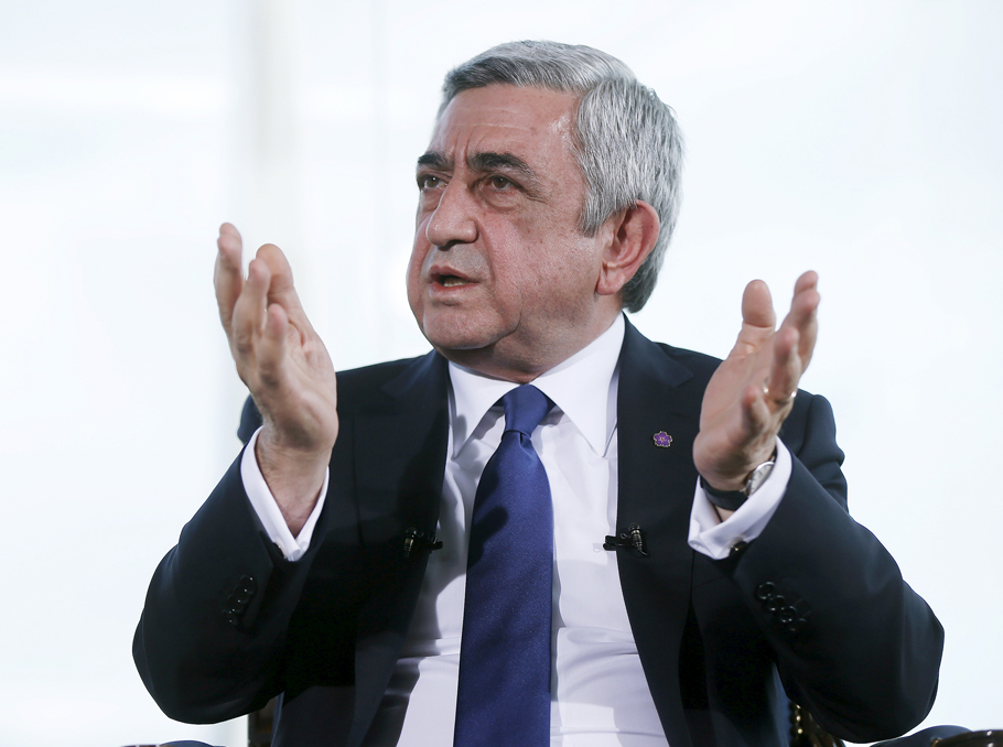 Пусть жара спадет, поговорим: Серж Саргсян отказался говорить о карабахской проблеме