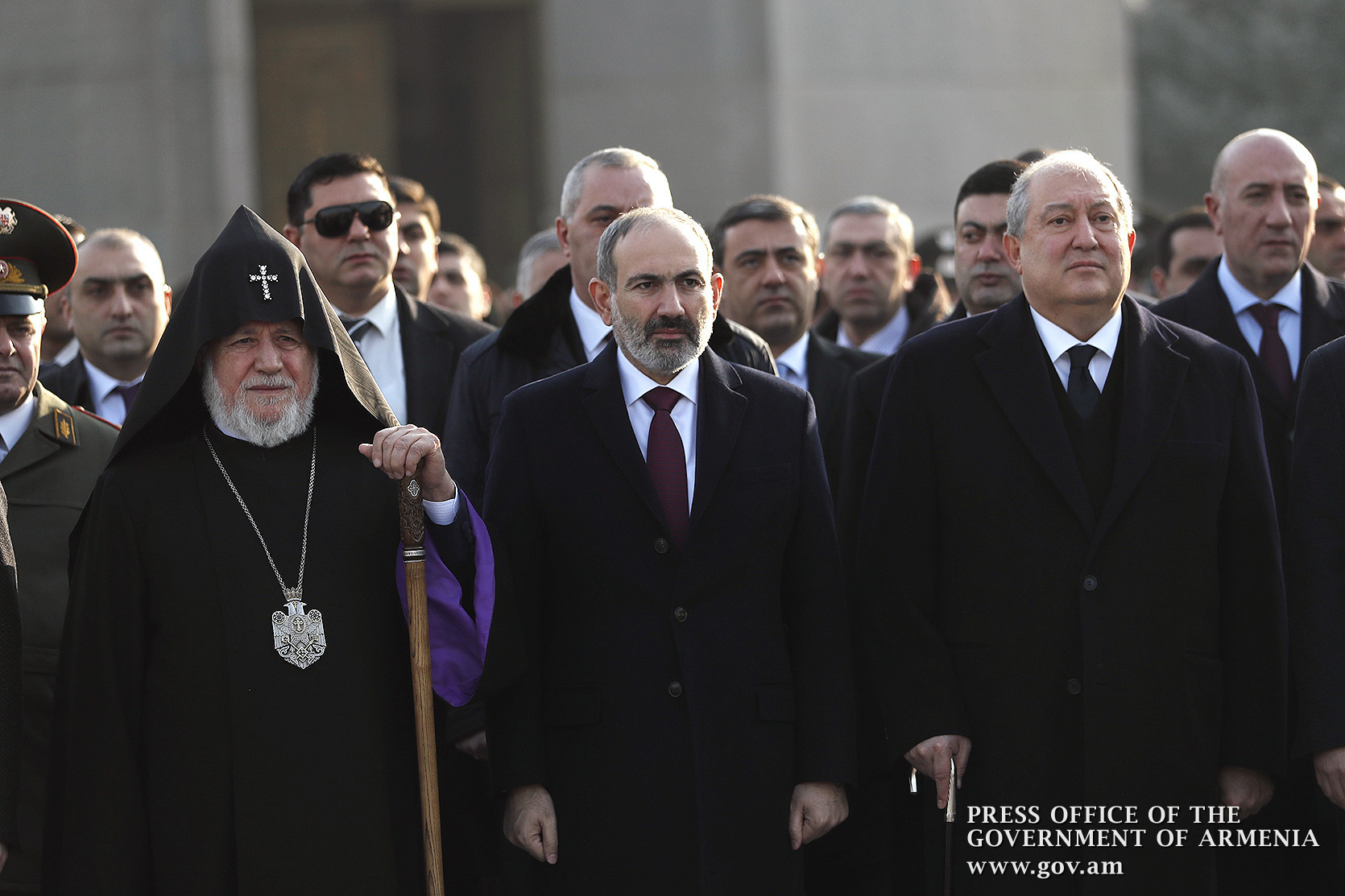 Руководство Армении посетило воинский пантеон “Ераблур”