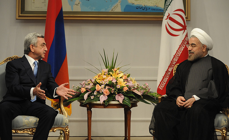 Саргсян и Рухани обсудили новые направления сотрудничества