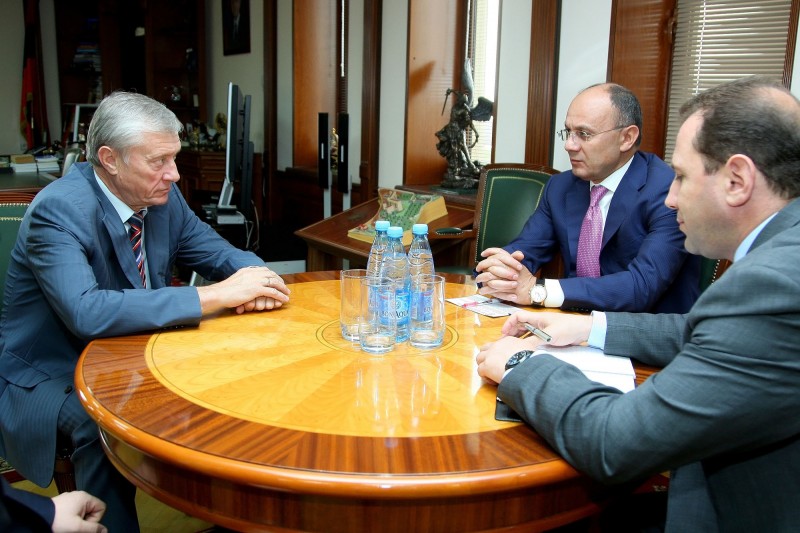 Министр: Армения поддерживает укрепление военного компонента ОДКБ