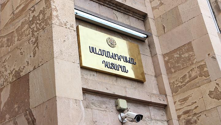 Конституционный суд Армении до полуночи продолжил рассмотрение исков по итогам выборов