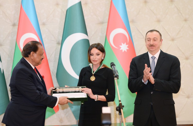 Пакистан намерен укреплять военное сотрудничество с Азербайджаном