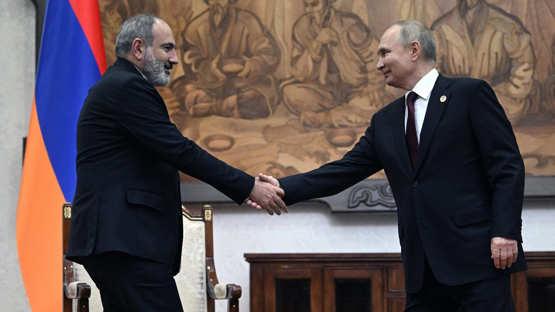 После Карабаха: что будет с армяно-российскими отношениями и выйдет ли Армения из ОДКБ?