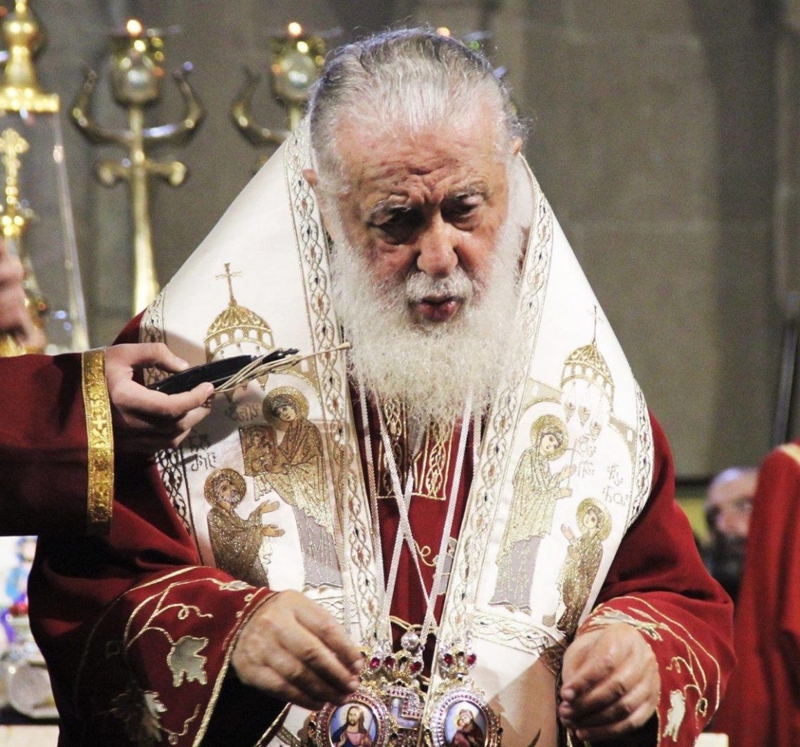 Опрос IRI: самым популярным человеком в Грузии является католикос Илия II