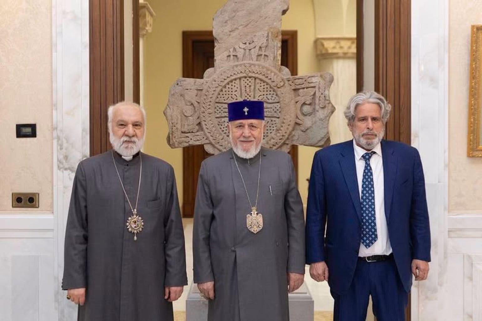 Վեհափառն ու Ռոբերտ Ամստերդամը քննարկել են ընթացող իրավական գործընթացները