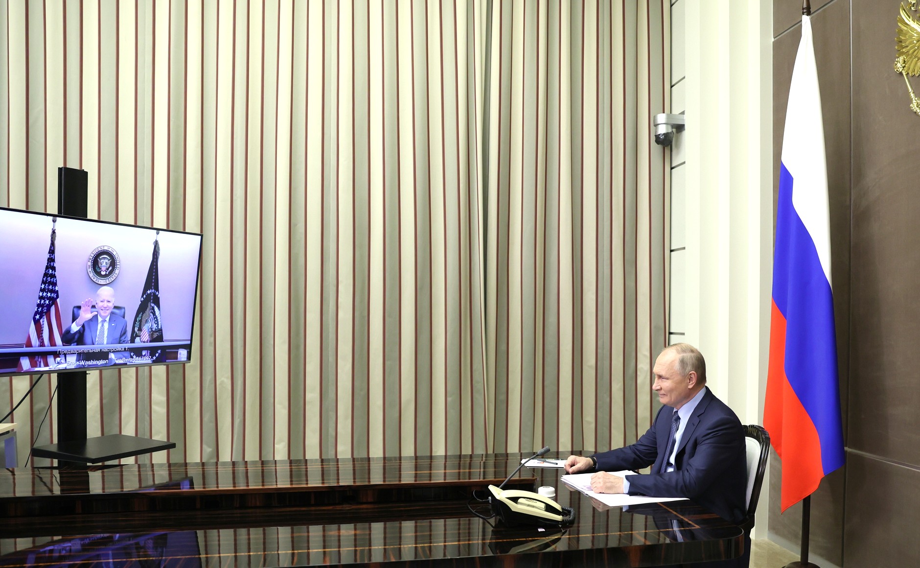 Кремль рассказал, что обсуждали Путин и Байден два часа 