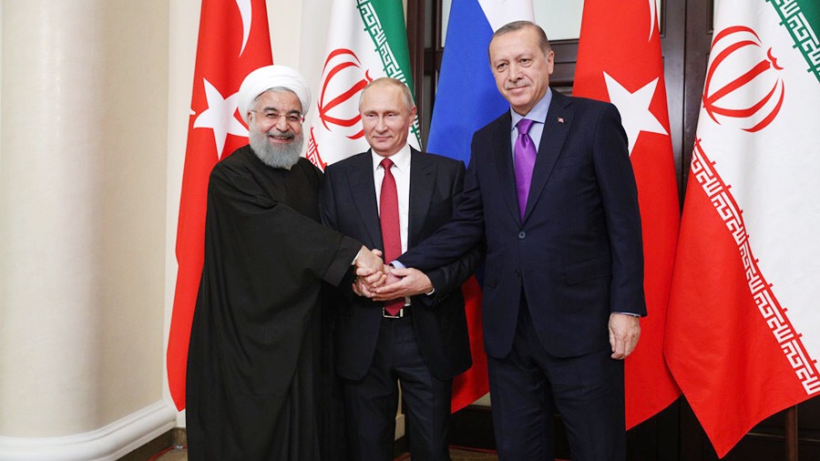 Путин в Сочи обсудит с Роухани и Эрдоганом нормализацию обстановки в Сирии