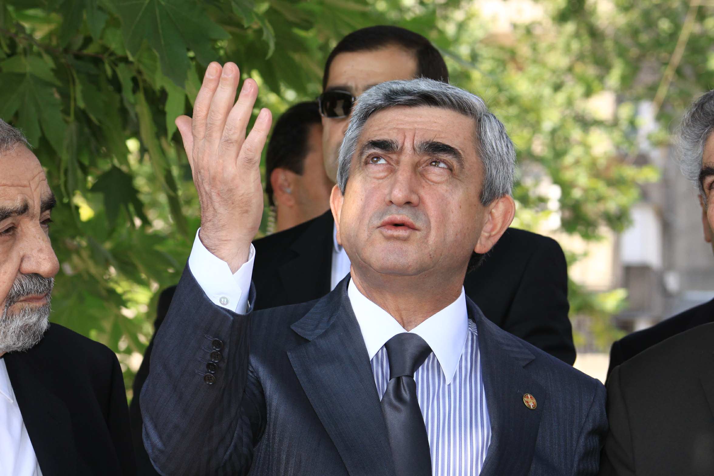 Саргсян выразил сомнение в отношении предложения Азербайджана о двусторонних переговорах