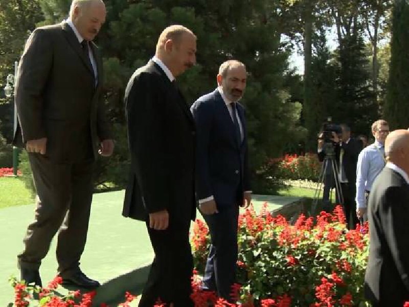 Администрация Алиева: Беседа Пашинян-Алиев состоялась по инициативе премьера Армении