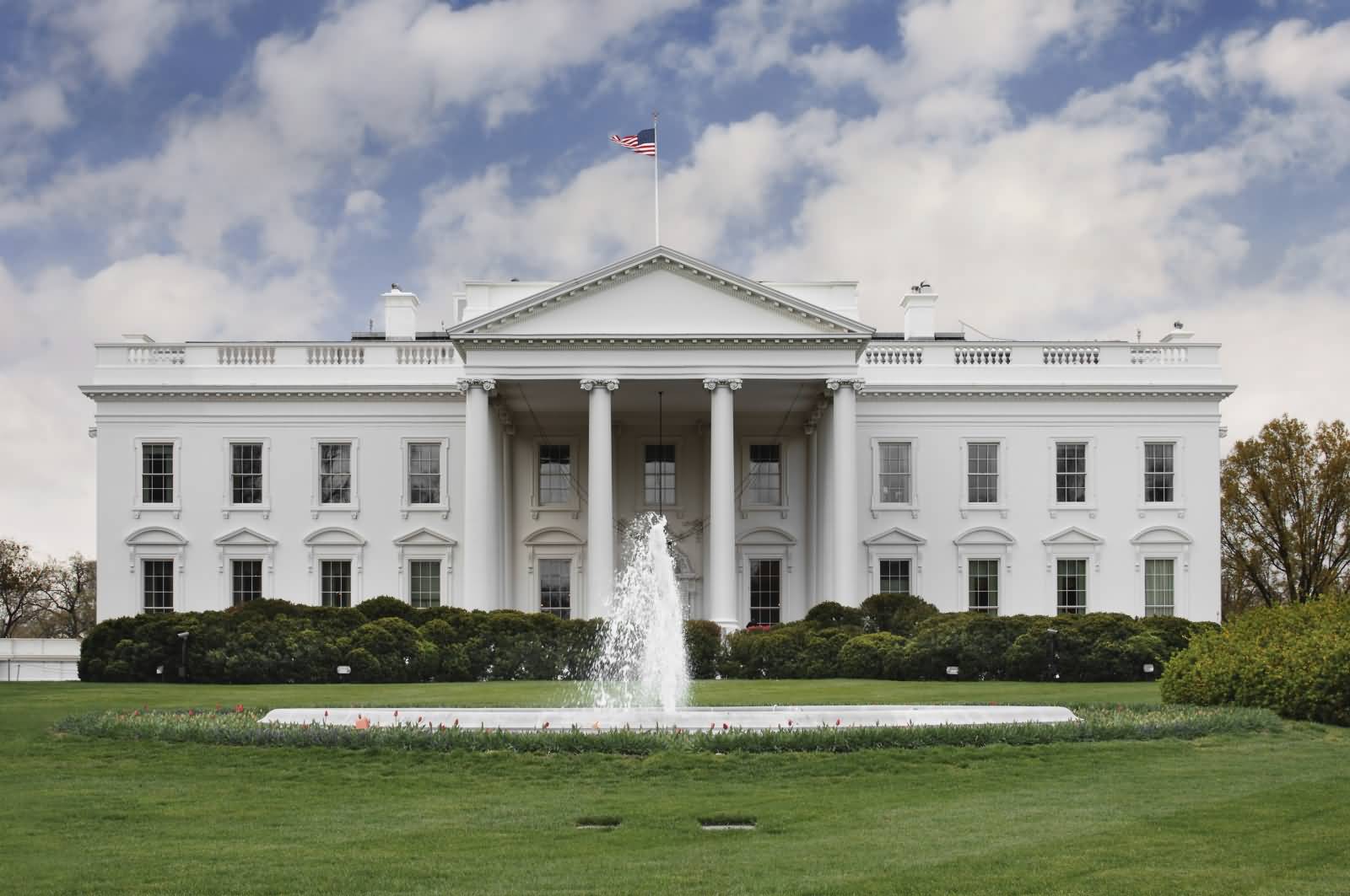 В США решили откупиться от нелегалов за 1000 долларов 
