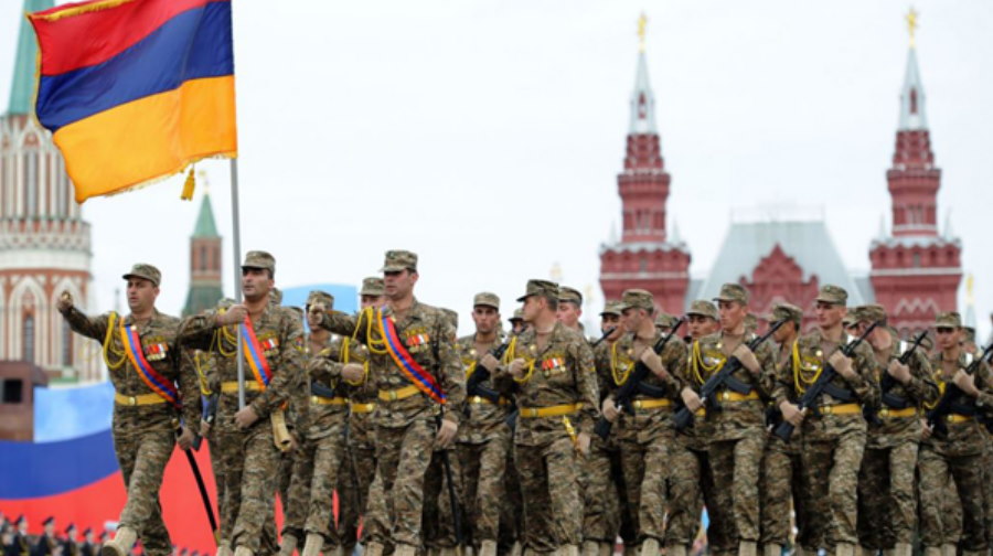 ВС Армении примут участие в параде Победы в Москве