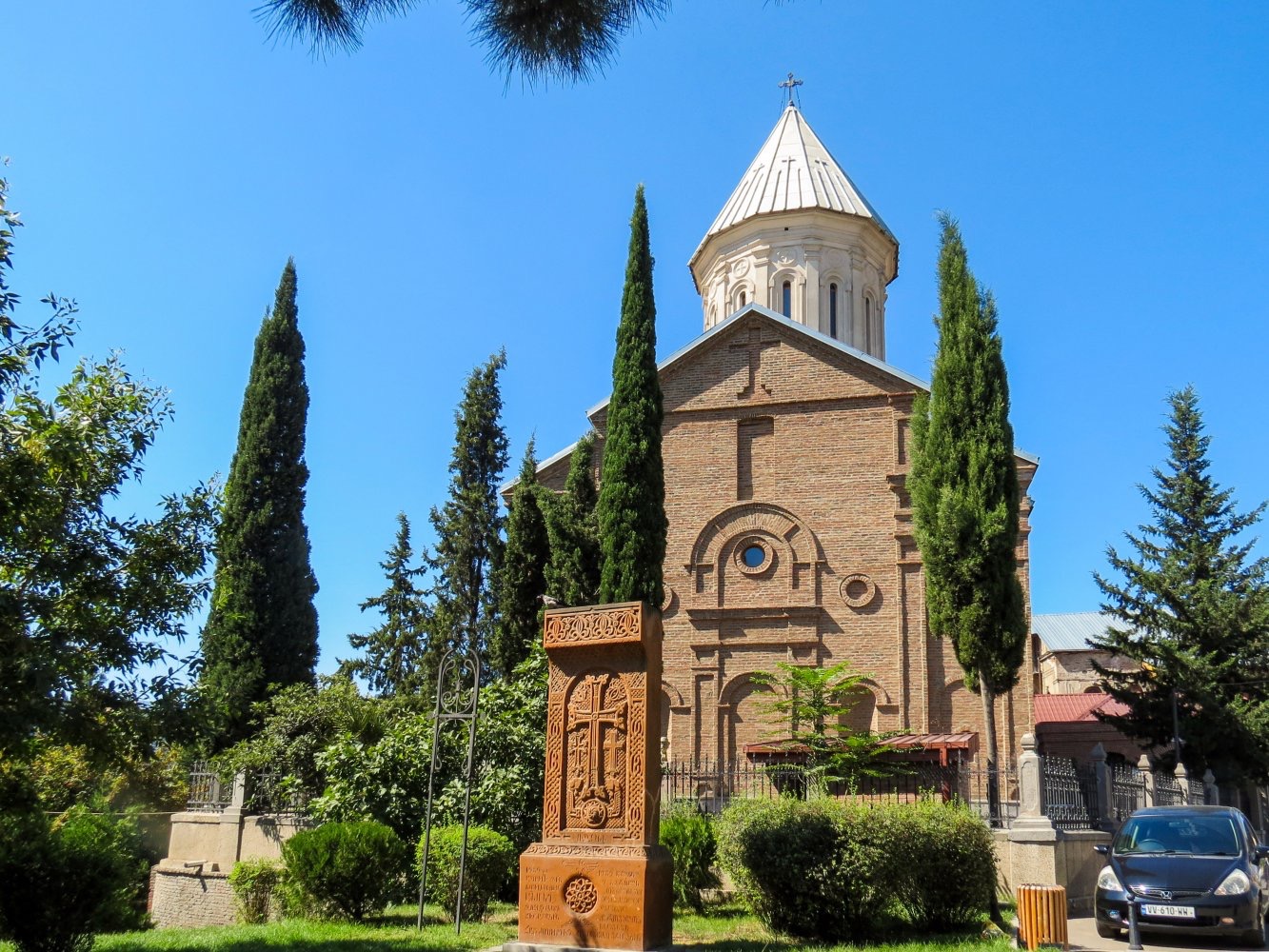 2,94% населения Грузии- прихожане Армянской апостольской церкви