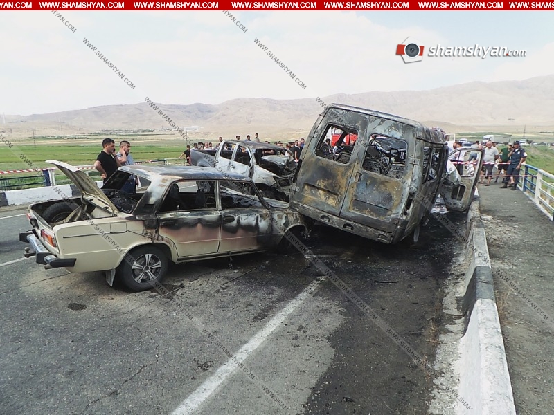 Столб пламени охватил машину: Жуткая авария в Армении унесла жизни 6 человек (видео)