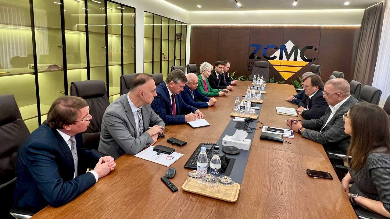 Посол России посетил Зангезурский медно-молибденовый комбинат
