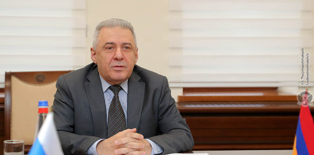 Вагаршак Арутюнян подал в отставку 