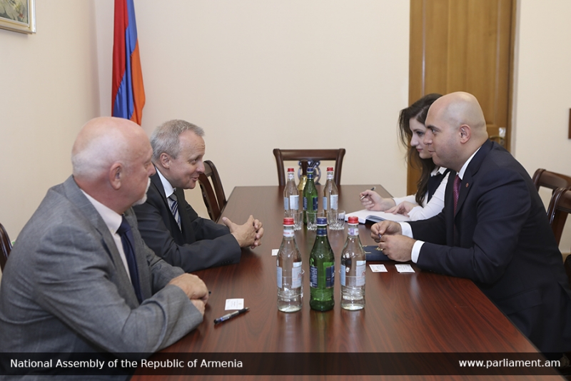 Роль ЕАЭС и ОДКБ для Армении очень важна - Армен Ашотян встретился с послом России
