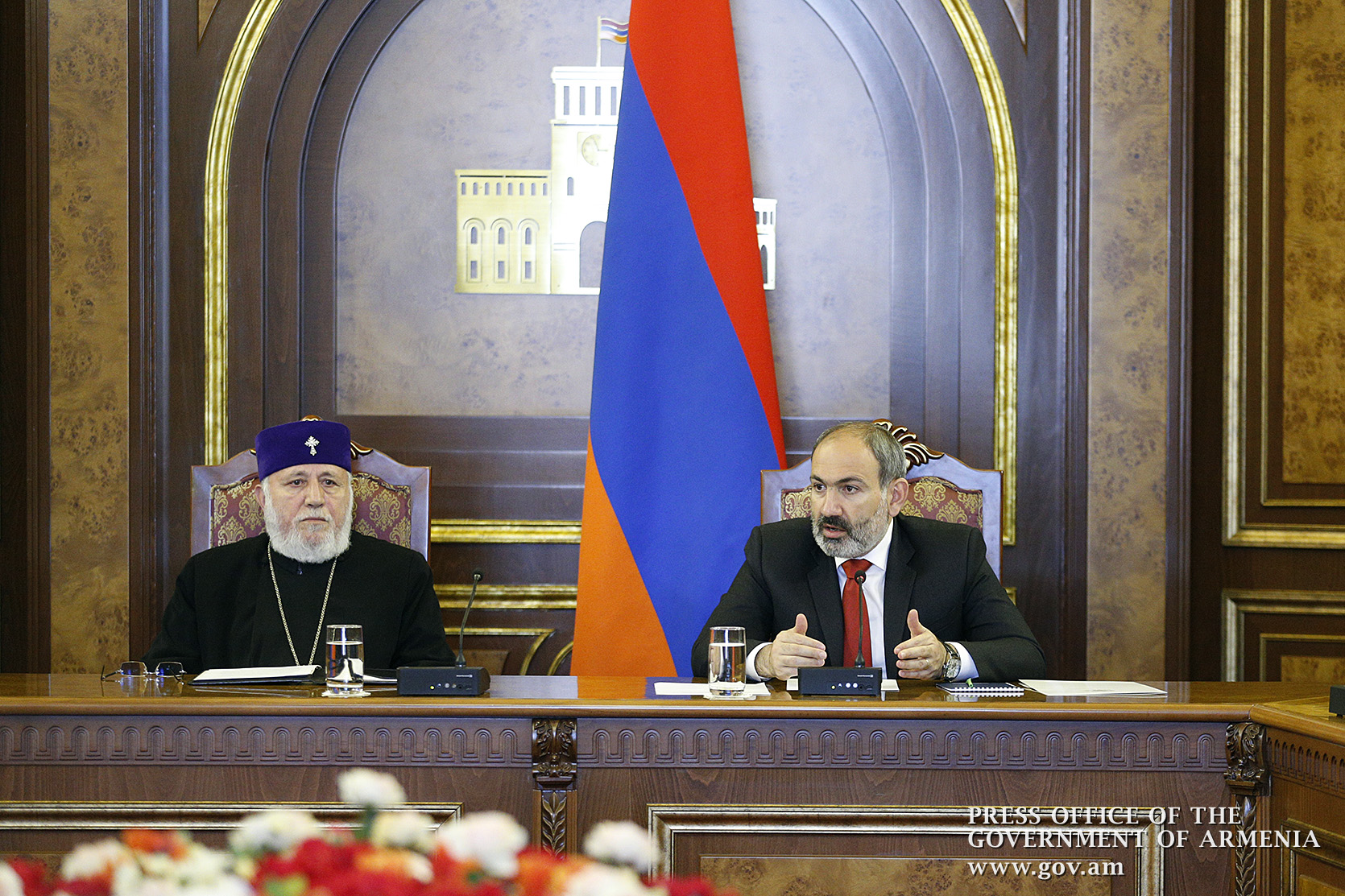 Никол Пашинян поднял тему налогообложения имущества Армянской Апостольской Церкви