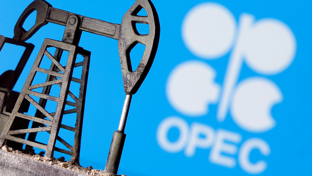 ОПЕК+ может снизить добычу нефти более чем на 1 млн баррелей в сутки