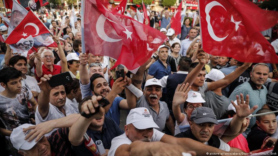 На митинг против Эрдогана вышло 2,5 миллиона человек
