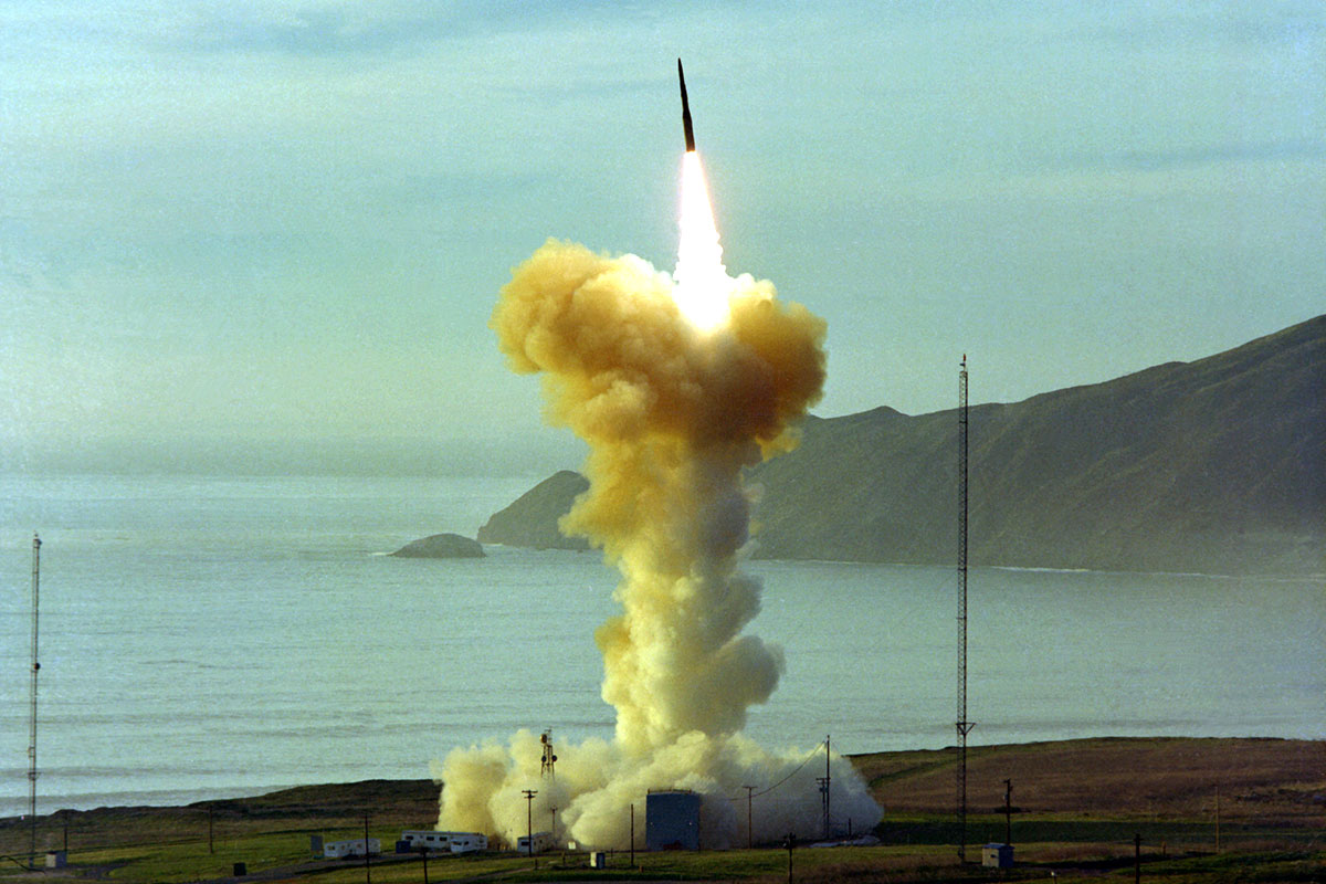 США испытали новую межконтинентальную баллистическую ракету Minuteman III