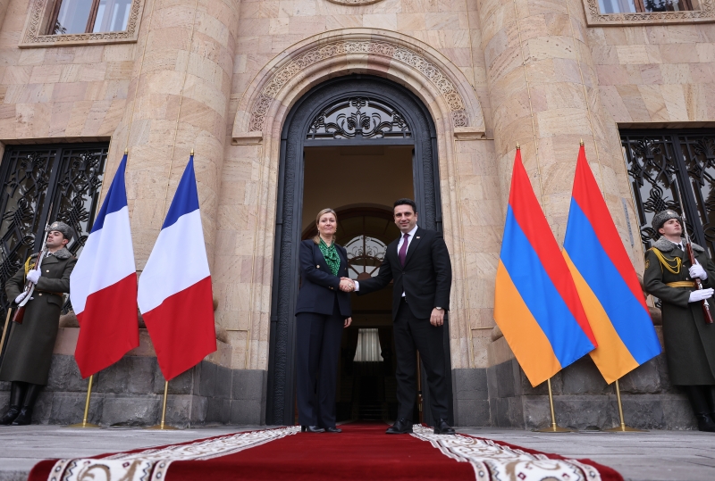 Ален Симонян - спикеру НС Франции: “Мы две нации, но одна цивилизация”