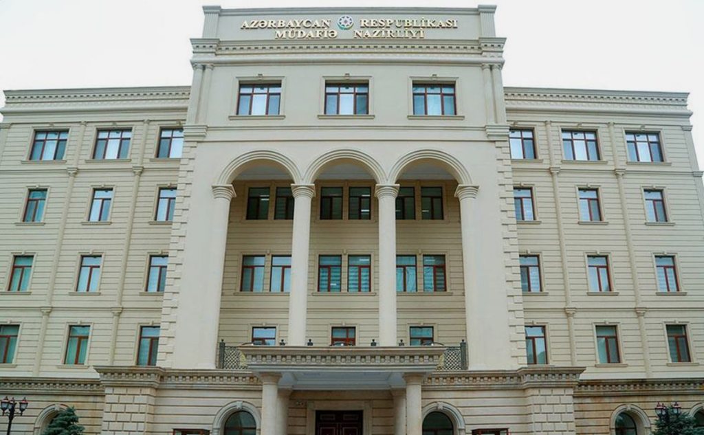 МО Азербайджана заявило о пропаже своего военнослужащего на границе с Арменией