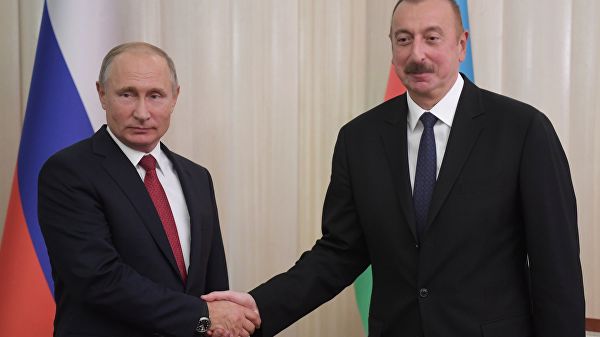 Президенты РФ и Азербайджана провели телефонные переговоры