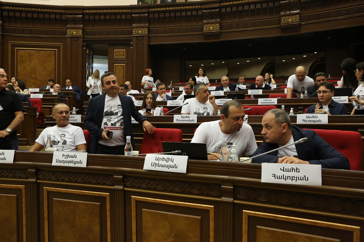 Ընդդիմությունը կդիմի Սահմանադրական դատարան  