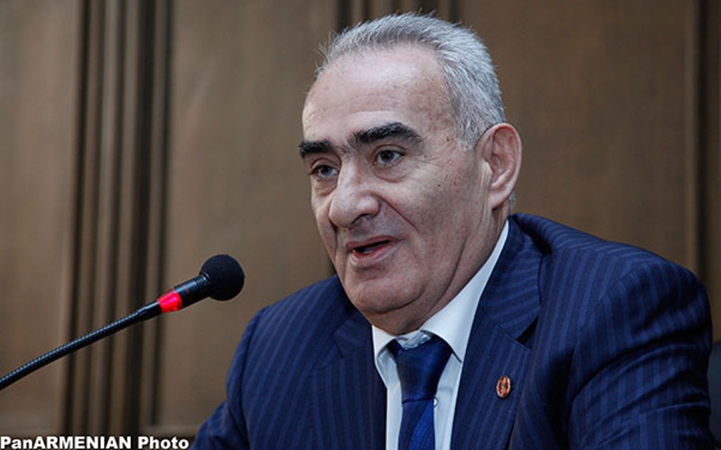 Галуст Саакян: Готовы к переговорам с Пашиняном, а роспуск парламента - опасное явление