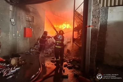 Երևանում անձեռոցիկի արտադրամասում խոշոր հրդեհ է բռնկվել