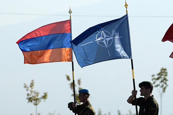Лавров: углубление диалога Армении с НАТО ведет к утрате оборонного суверенитета