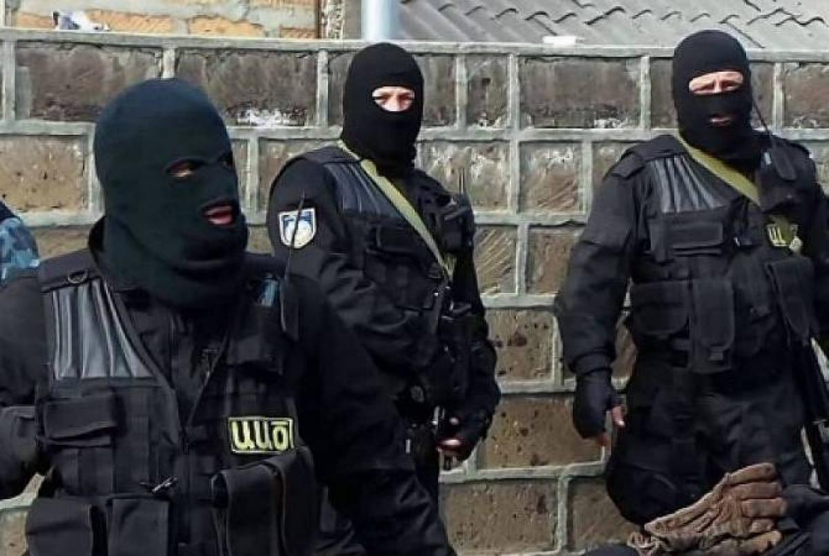 СНБ Армении провела следственные действия в отделении полиции Давидашена