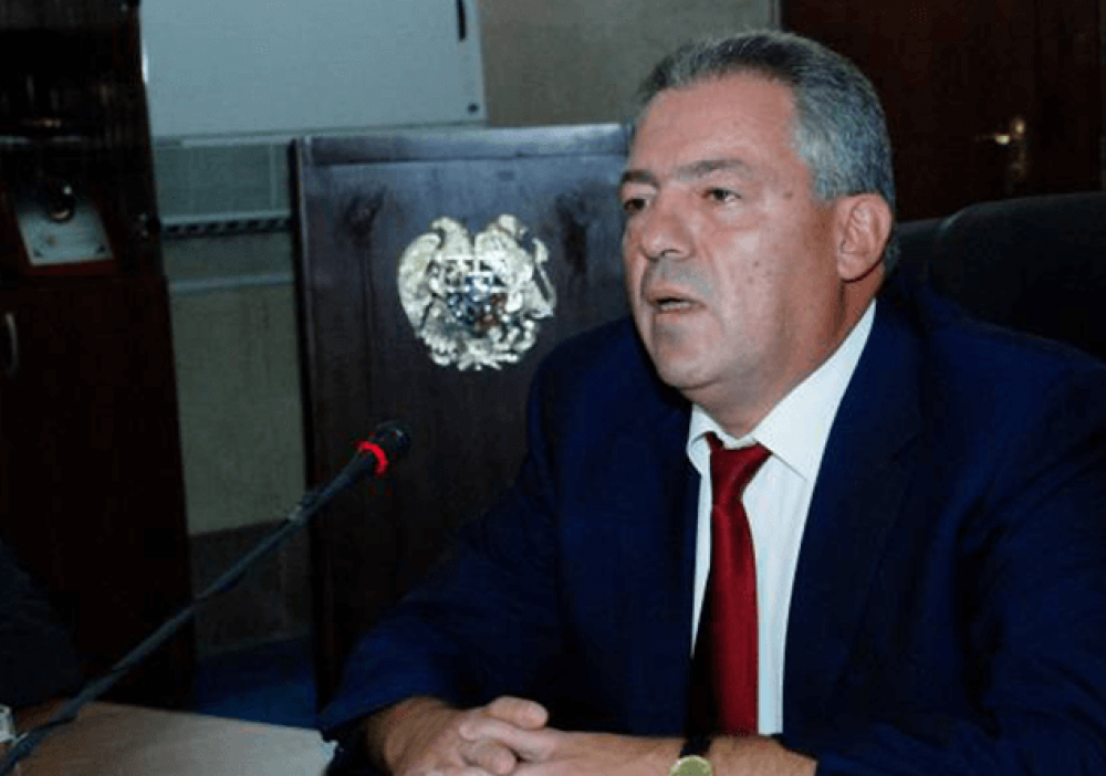 Вооруженные люди напали на особняк экс-главы Кассационного суда Армении