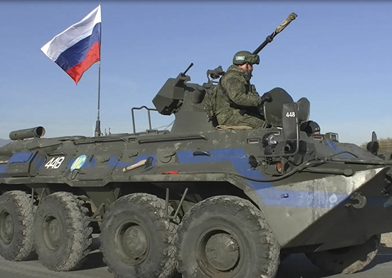 Российские миротворцы провели патрулирование вдоль линии разграничения сторон в Карабахе