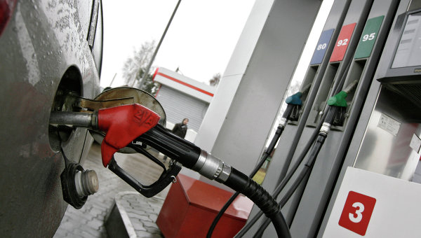Россия повышает акцизы на бензин
