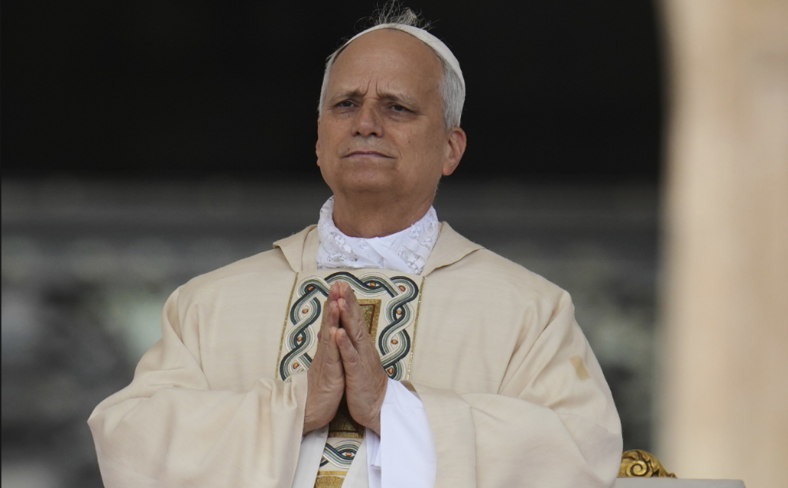  Հռոմի Պապ Լևոն XIV-ը կաղոթի Ստամբուլի հայկական եկեղեցում 