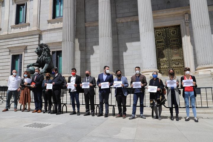 В Испании группа депутатов и сенаторов потребовала освободить армянских военнопленных