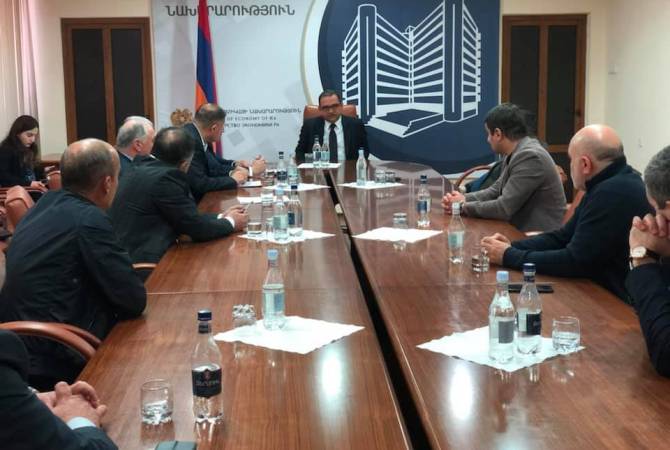 Министр экономики Армении обещал в кратчайшие сроки отреагировать на проблемы бизнесменов