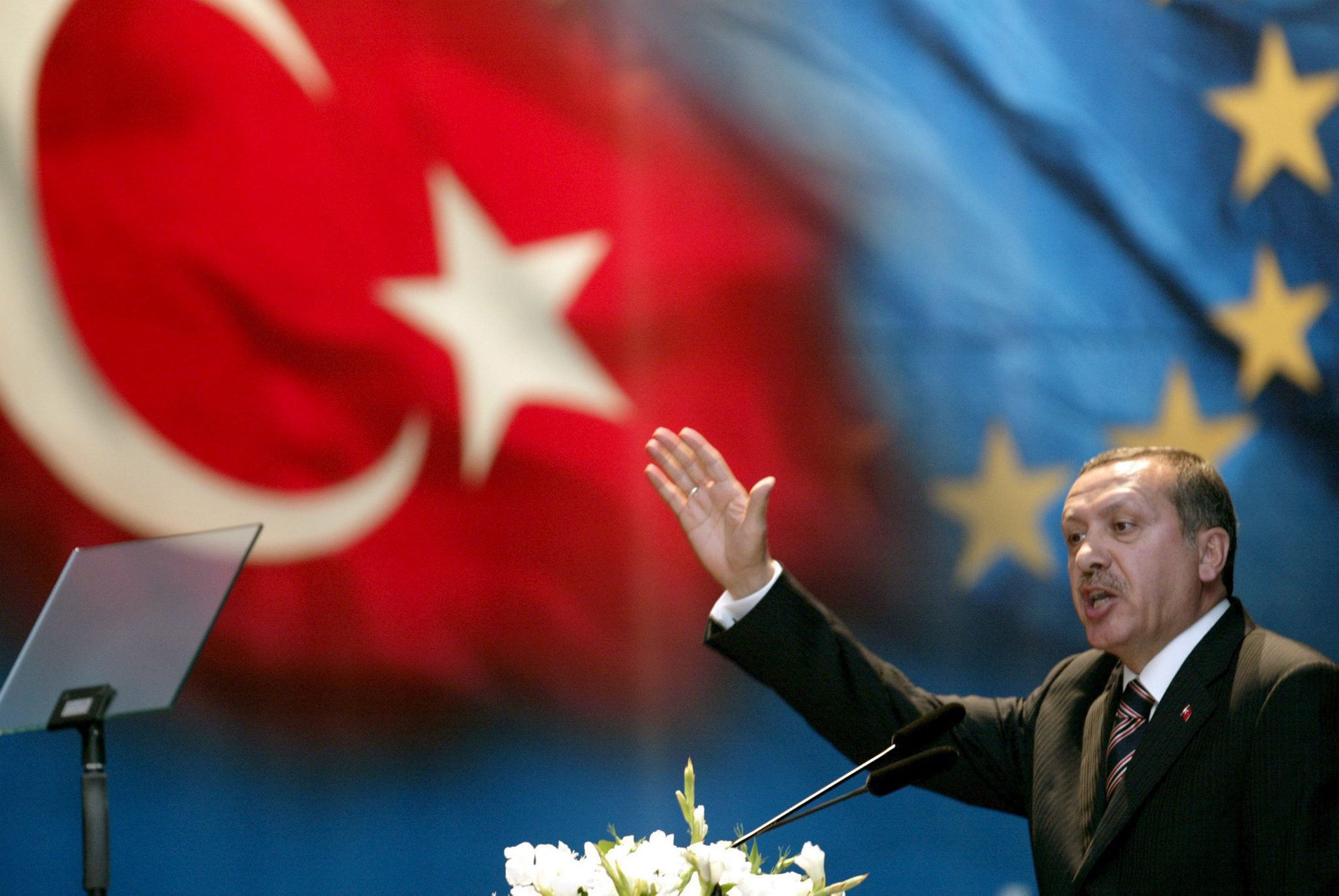 “Турция движется не в сторону Европы”: Брюссель замораживает милиардные проекты
