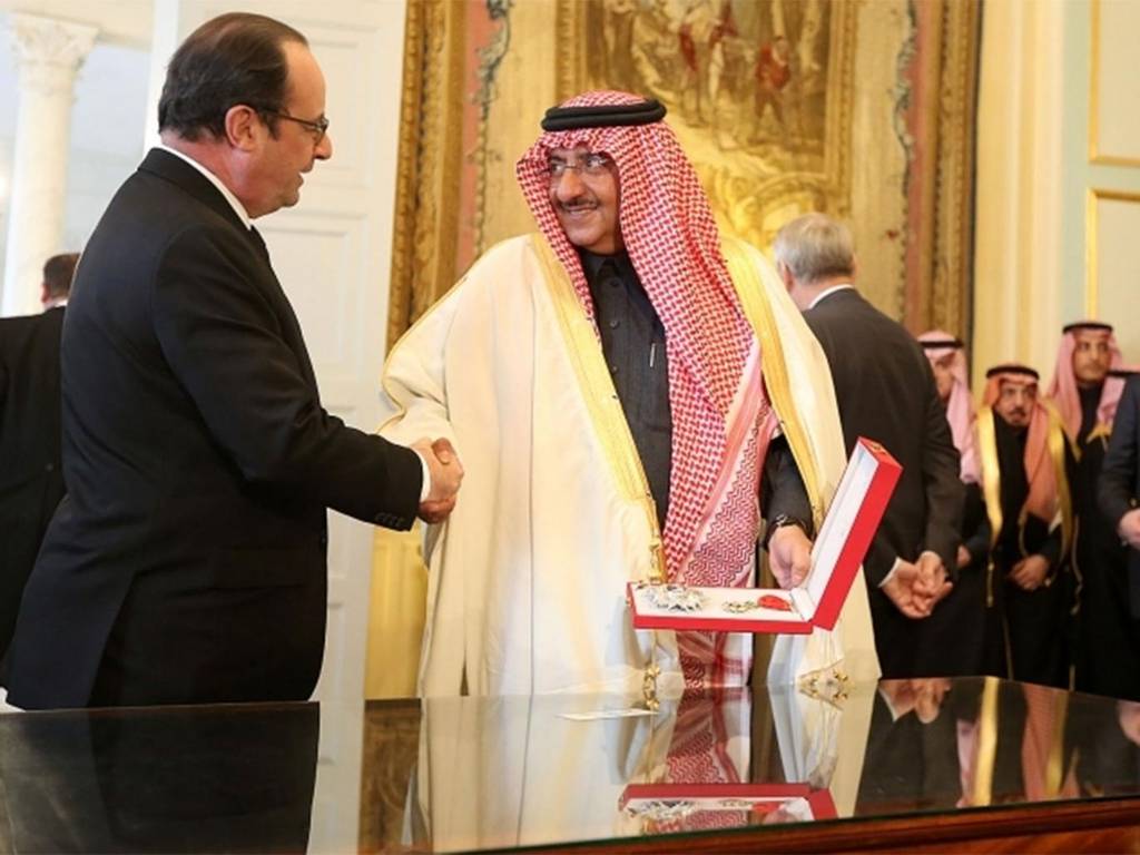 «Капитуляция элит»: Почему Олланд вручил принцу Саудовской Аравии орден Почётного легиона?