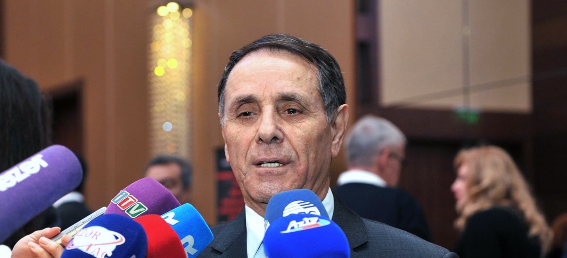 Премьер-министр Азербайджана Новруз Мамедов подал в отставку