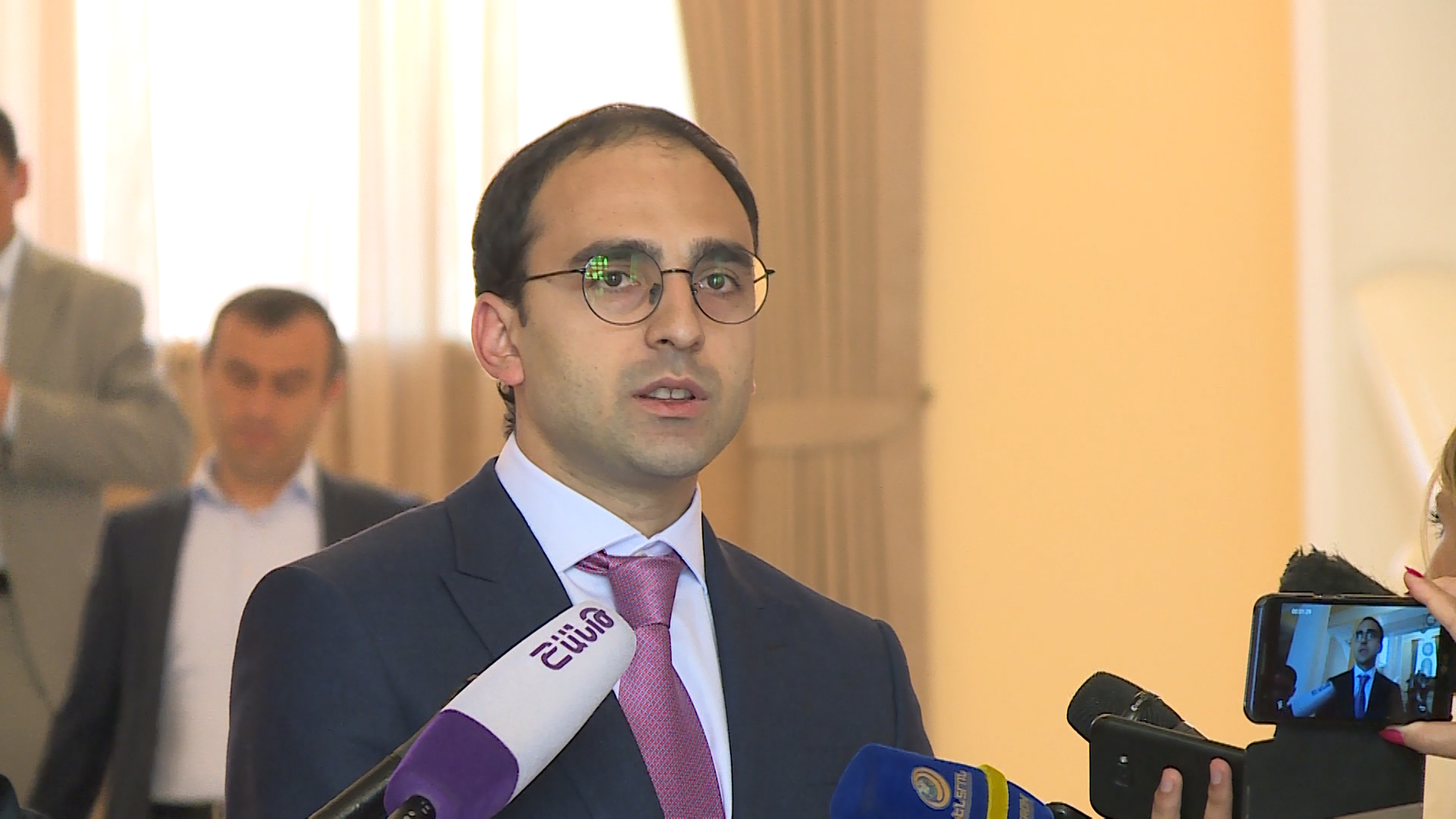 Не исключено, что ЧП в Армении закончится раньше установленного срока - Авинян