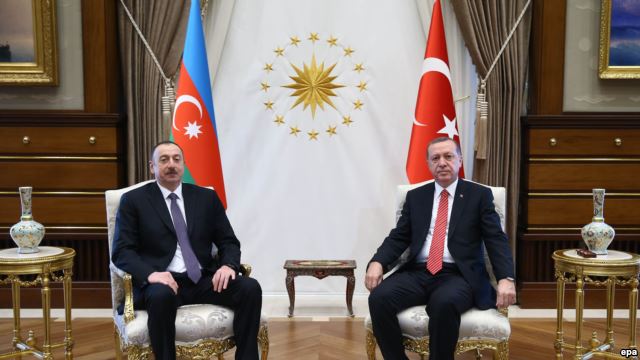 Эрдоган и Алиев провели заседание в Анкаре