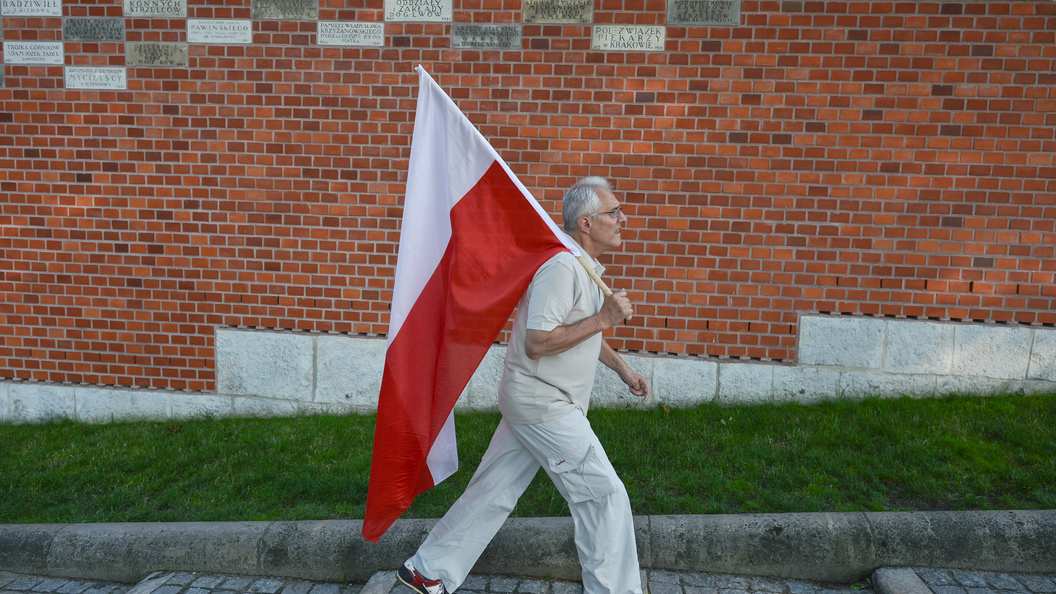 Еврокомиссия запустила санкционную процедуру в отношении Польши