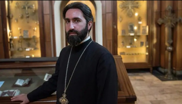 Տեր Ասողիկ աբեղա Կարապետյանին հրավիրել են ՀՀ քննչական կոմիտե՝ հարցաքննության